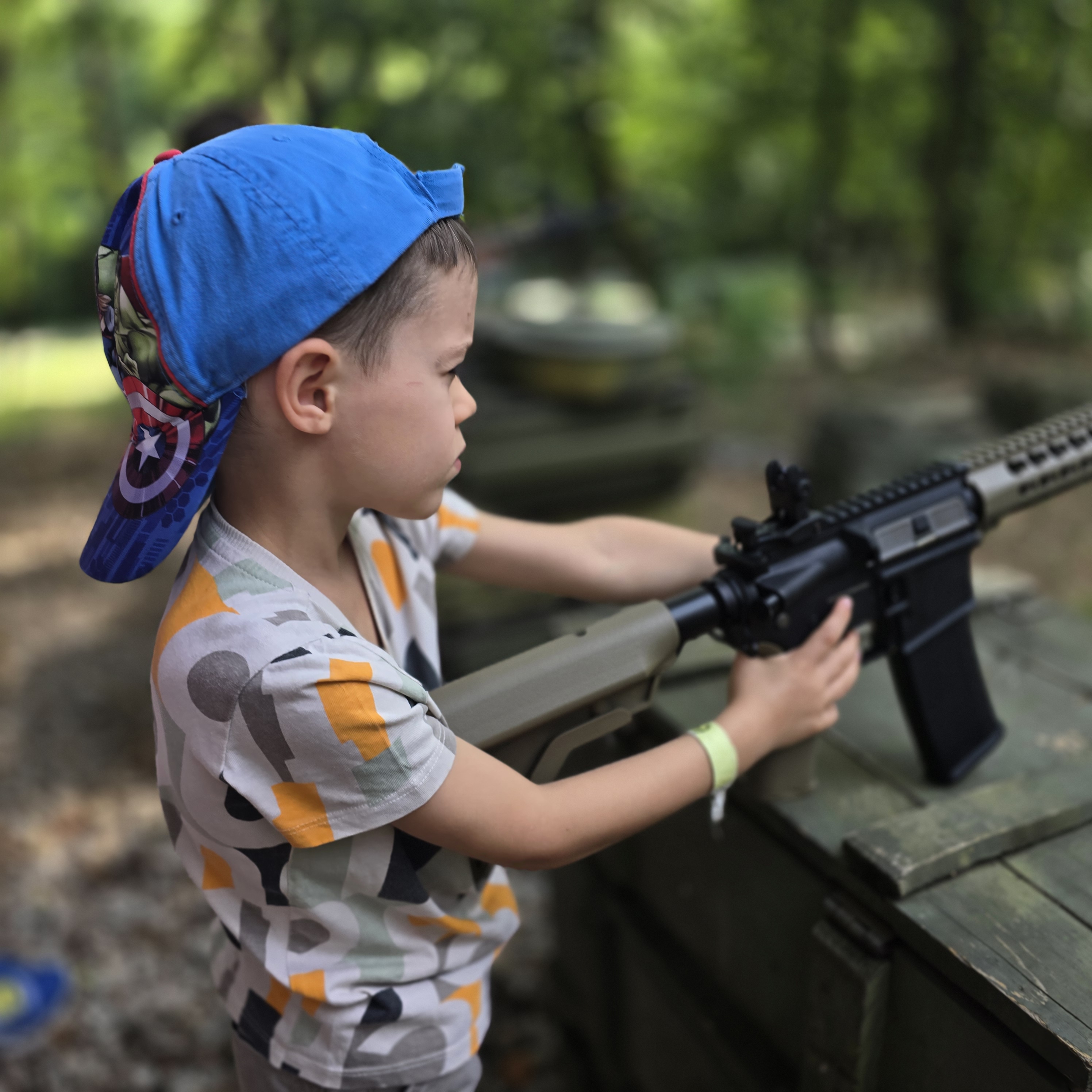 Tir cu armă airsoft